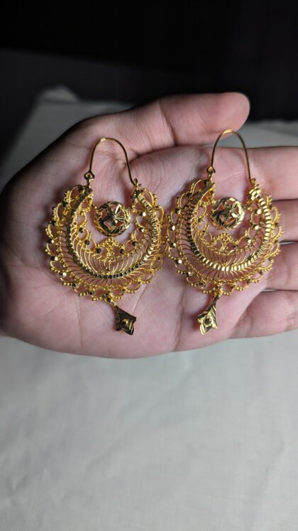 Esplendida Golden Earrings