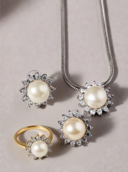 Solaria Pearl Set